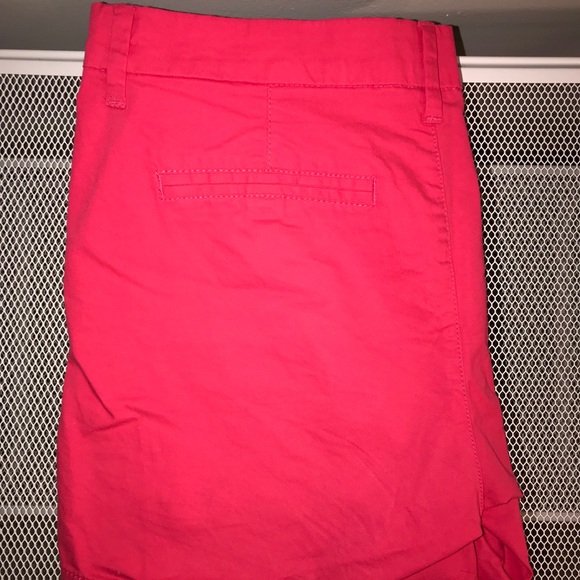 Old Navy Shorts - Picture 4 of 6